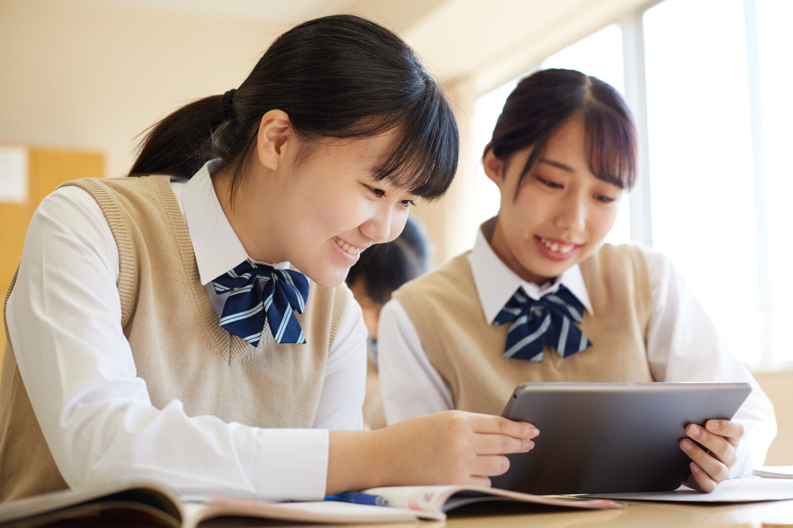 教育業界でのAI導入・活用事例13選！メリット・デメリットも解説